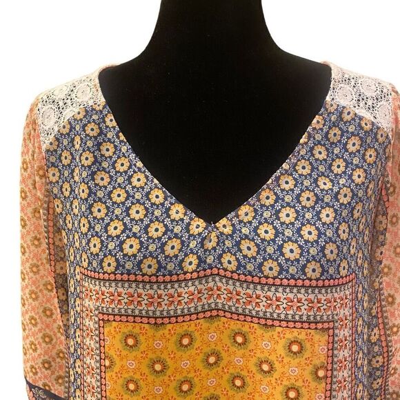 Fig and Flower Boho Twee Floral Lace Top 3/4 Bell Sleeves Sz M - Picture 2 of 13